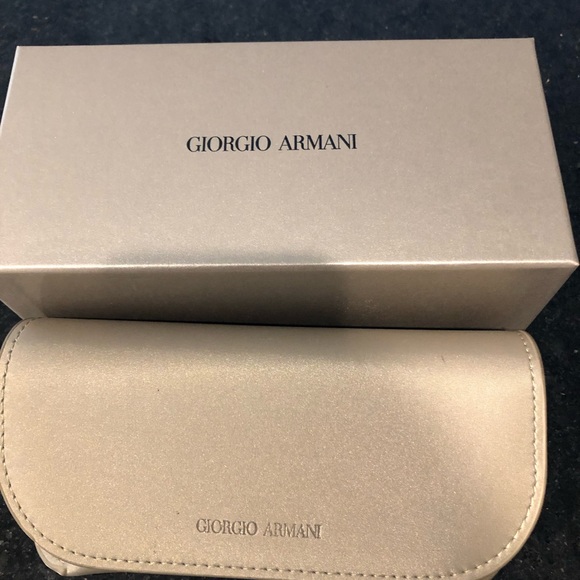 Giorgio Armani sunglasses - Picture 2 of 8